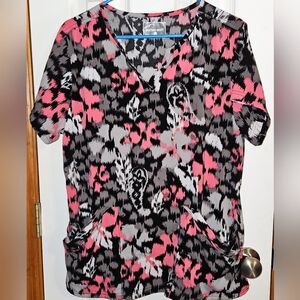 Woman's scrub top